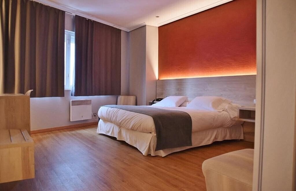 Zdjęcie Hospedium Hotel La Marina Costa da Morte (ex. Hotel La Marina) 2*