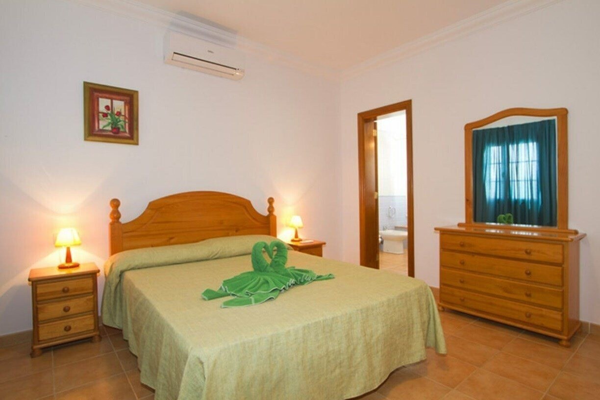 Картинка Ereza Brisa Marina Apts апартаменты