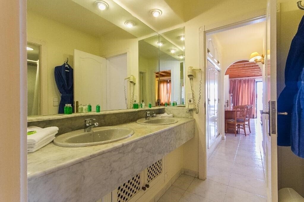 Фотографія Sands Beach Resort 3*