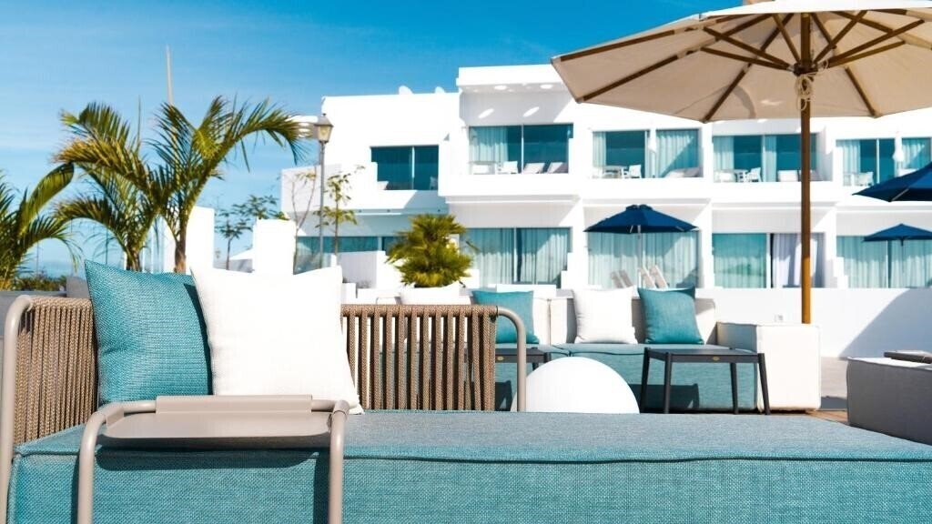 Zdjęcie La Cala Suites 5*