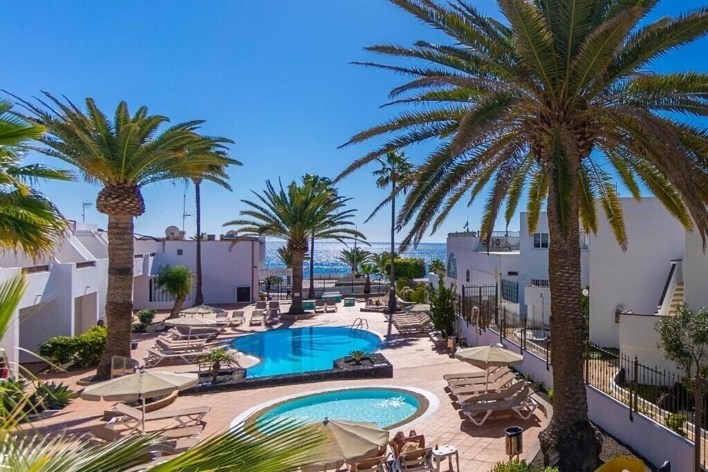 Hotel Flamingo Apartments (Puerto Del Carmen) 3*