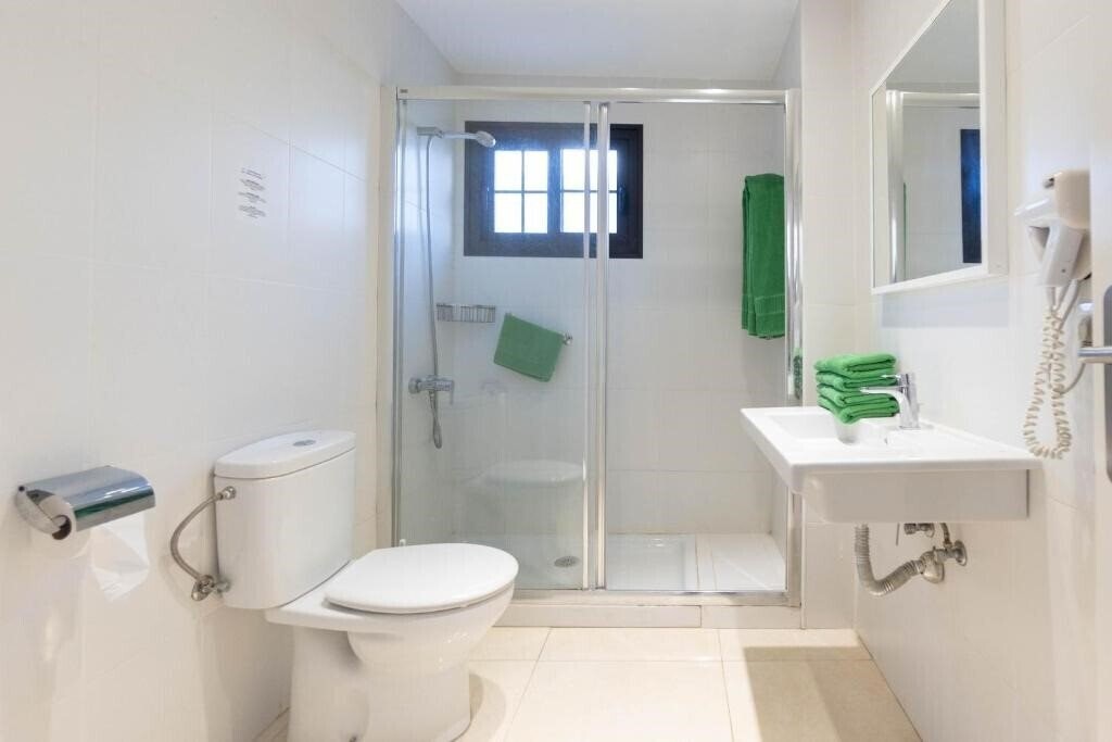 Zdjęcie Flamingo Apartments (Puerto Del Carmen) 3*