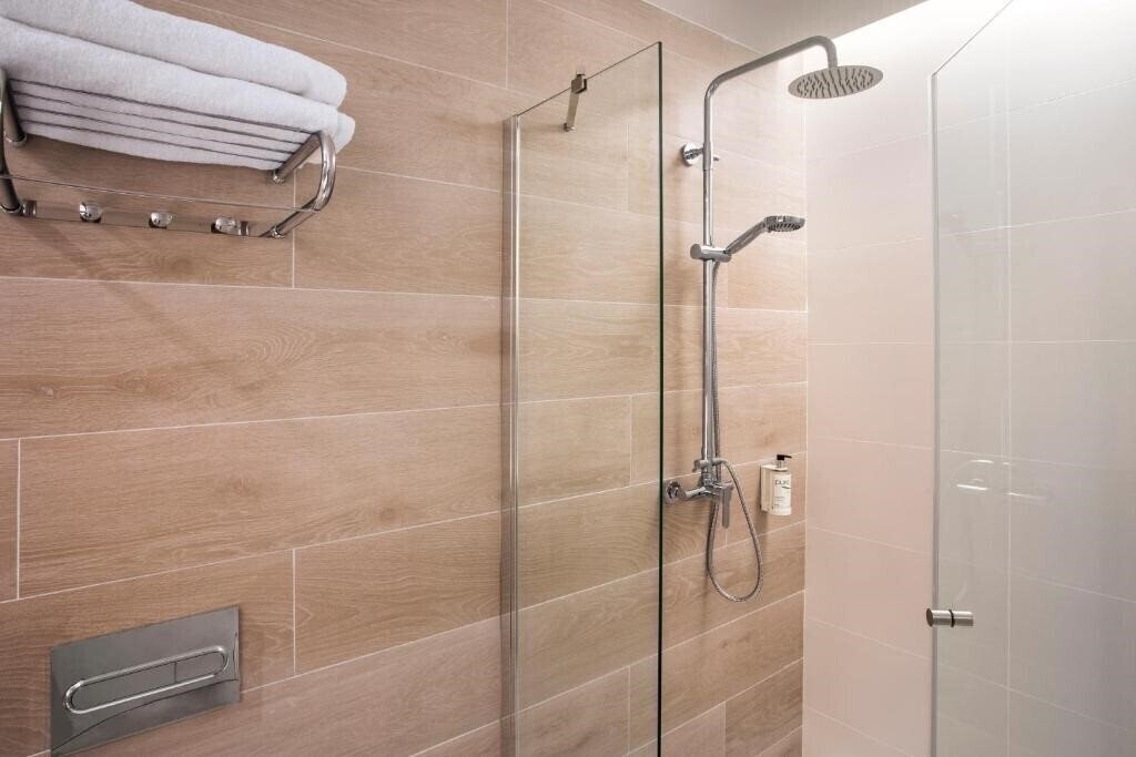 Zdjęcie B&B Hotel Lleida (ex. Hotel Ciudad de Lleida) 3*