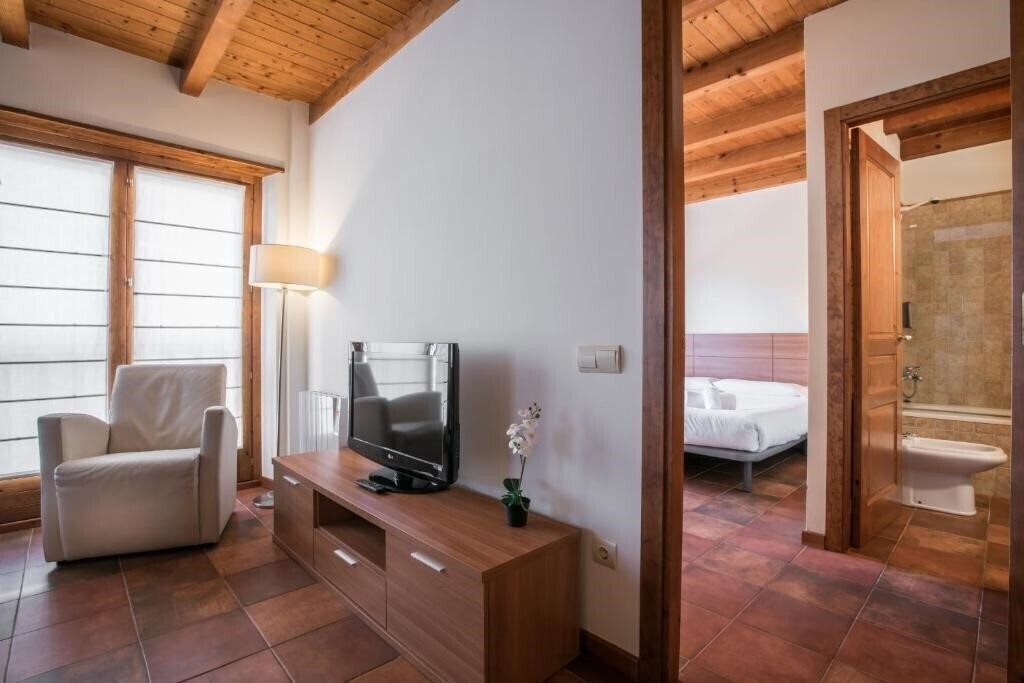 Zdjęcie Apartamentos SNO Mont Romies Unhola 3*