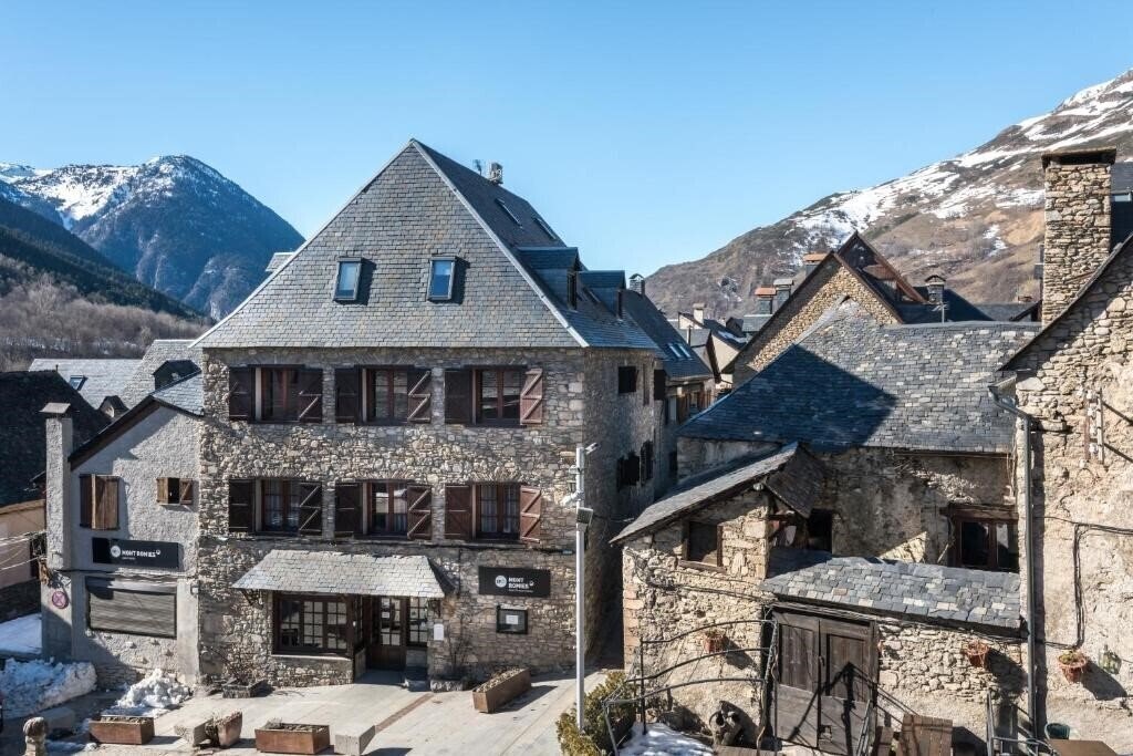 Hotel SNO Mont Romies 2*