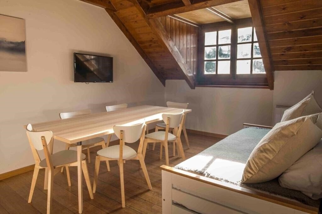 Фотографія Apartamentos SNO Vall De Boi 2*