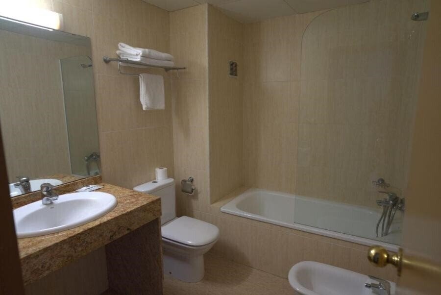Zdjęcie Checkin Caribe (Youth Only) 3*