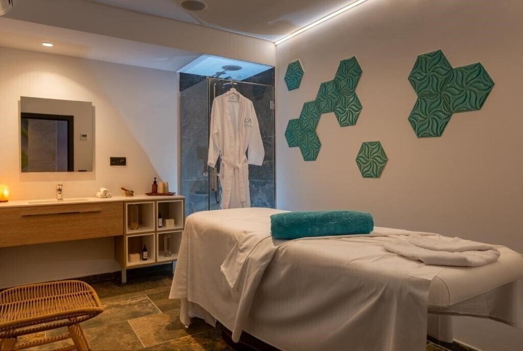 Zdjęcie L'Azure Four Stars Super S 4*