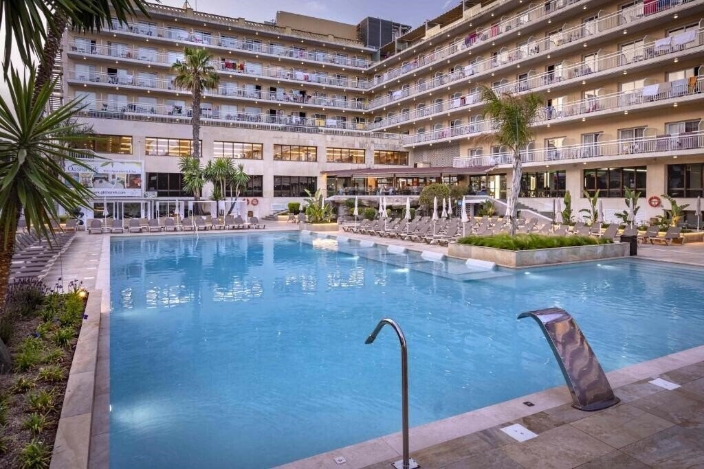Hotel GHT Oasis Park & SPA 4*
