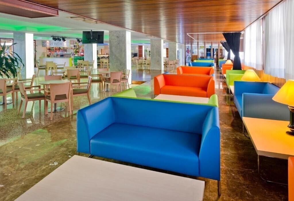 Zdjęcia GHT Oasis Park & SPA 4*