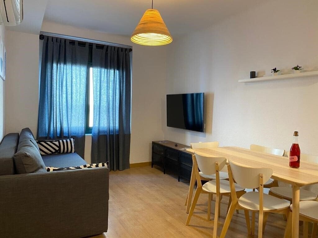 Hotel Apartaments Sant Lluis 2*
