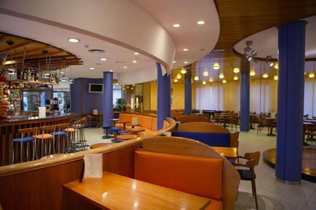 Zdjęcie Fenals Garden 4*