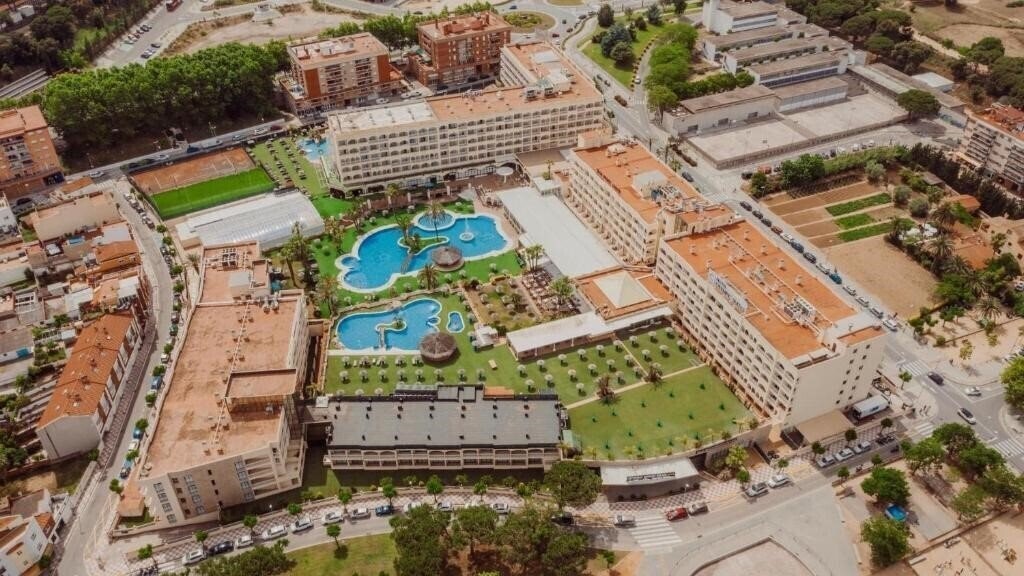 Hotel Evenia Olympic Garden 4*