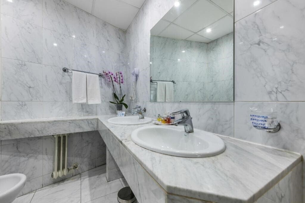 Zdjęcie Espahotel Gran Via 3*