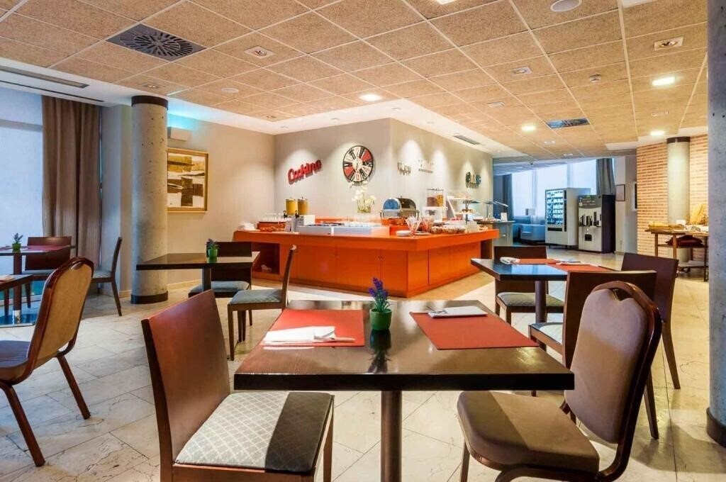 Zdjęcie Isla De La Garena 4*