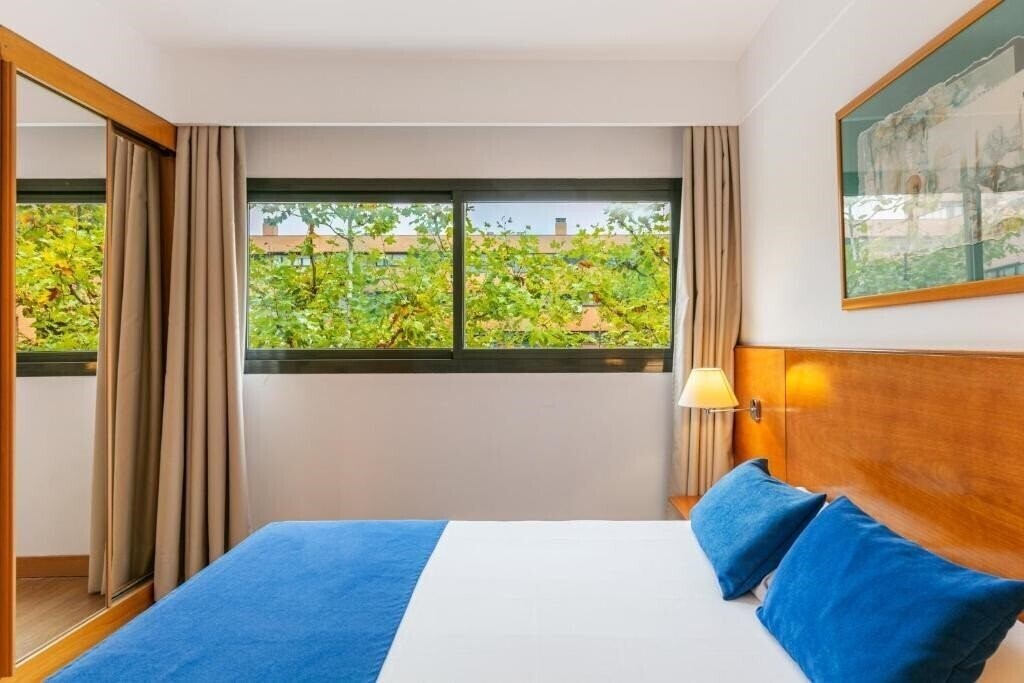 Фото Globales De Los Reyes Hotel 3*