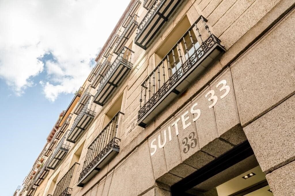 Hotel Exe Suites 33 3*