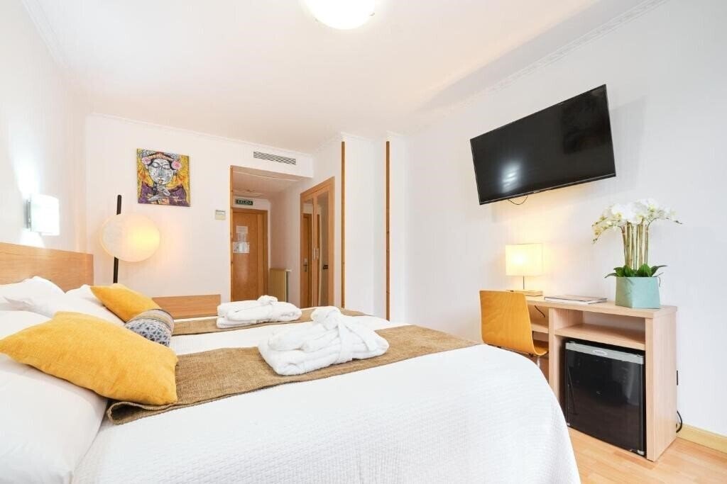 Отель Hotel Don Manuel 3*