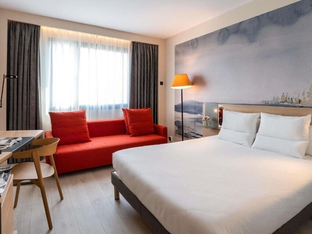 Obraz Novotel Madrid Puente De La Paz 4*