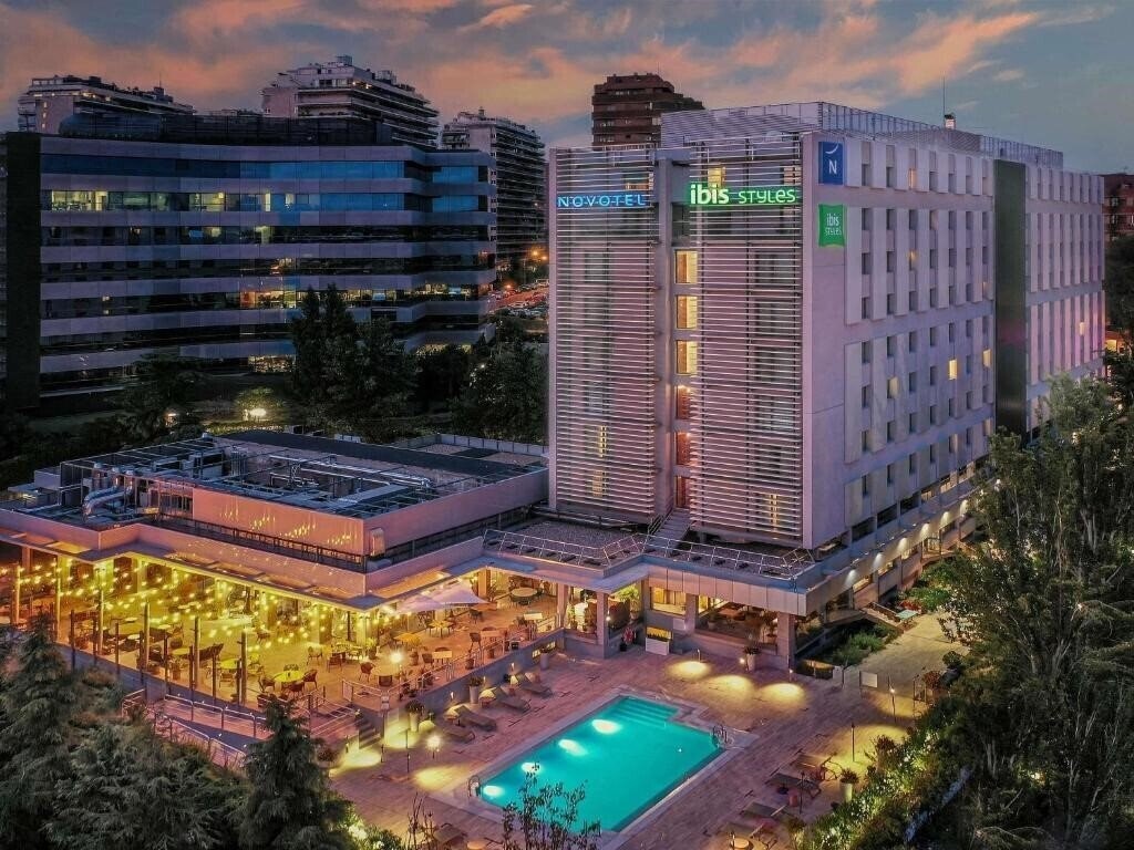 Zdjęcie Novotel Madrid Puente De La Paz 4*
