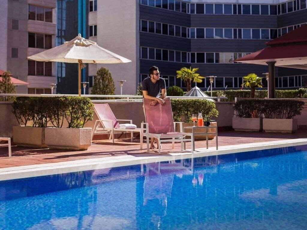 Готель Pullman Madrid Airport & Feria 4*