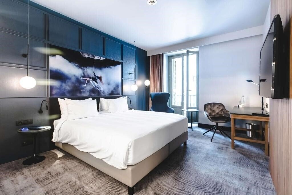 Готель Radisson Blu Madrid Prado Hotel 4*