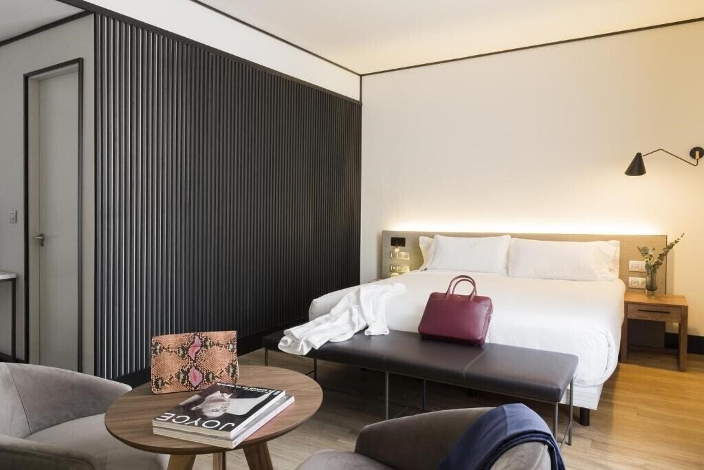 Отель Petit palace embassy hotel 3*