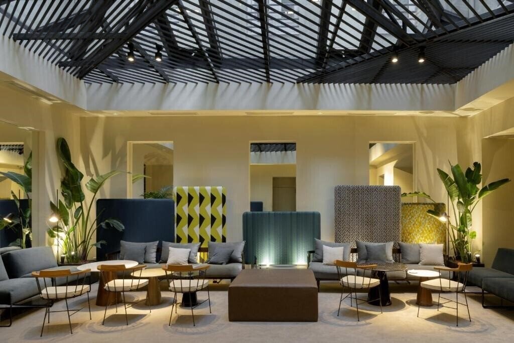 Изображение Petit palace embassy hotel 3*