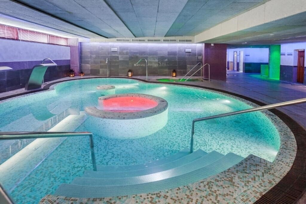 Отель Occidental Aranjuez 4*
