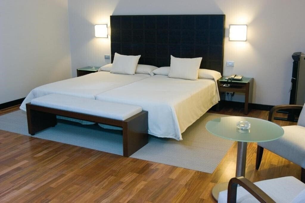 Фото Occidental Aranjuez 4*