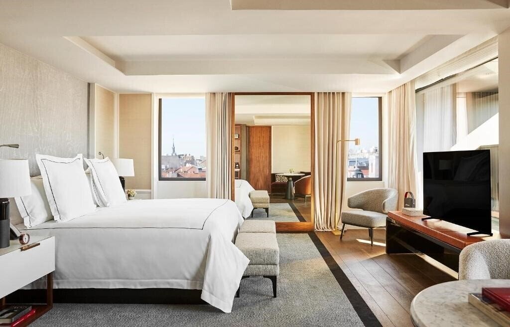 Отель Villa Magna 5*