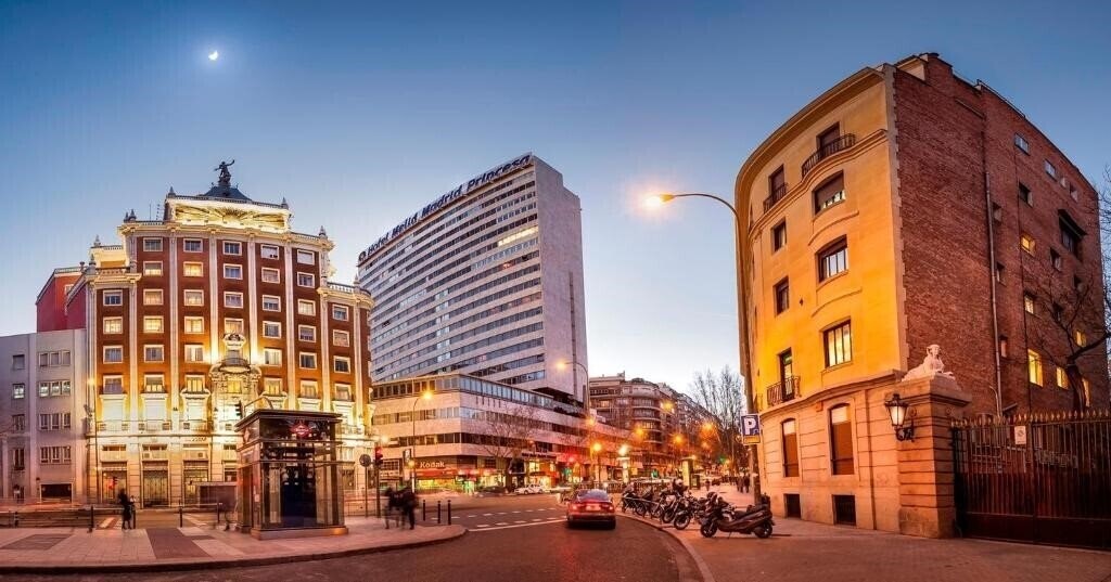 Картинка Melia Madrid Princesa 5*