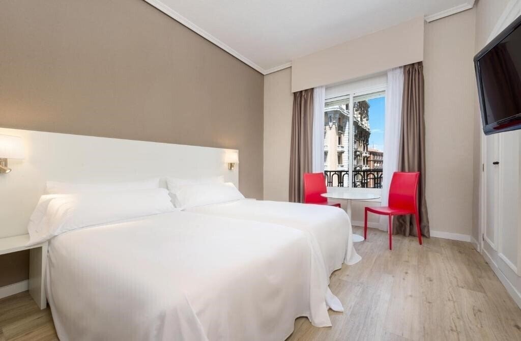 Zdjęcie Hotel Madrid Gran Via 25 (ex. Tryp Gran Via) 3*