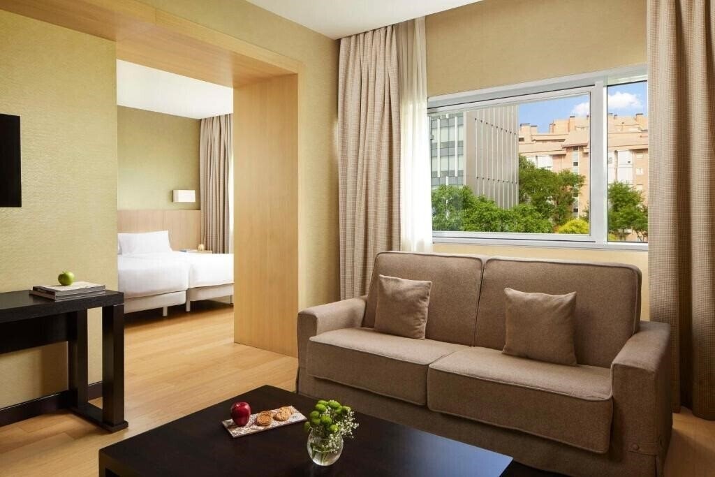 Zdjęcie NH Madrid Ribera del Manzanares 4*