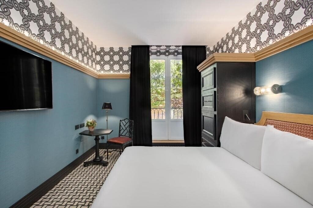 Фото Room Mate Alba отель без категории