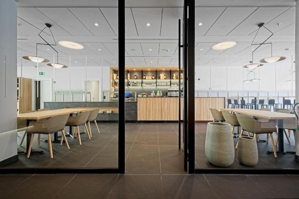 Готель Dwo Yuste Alcala 3*