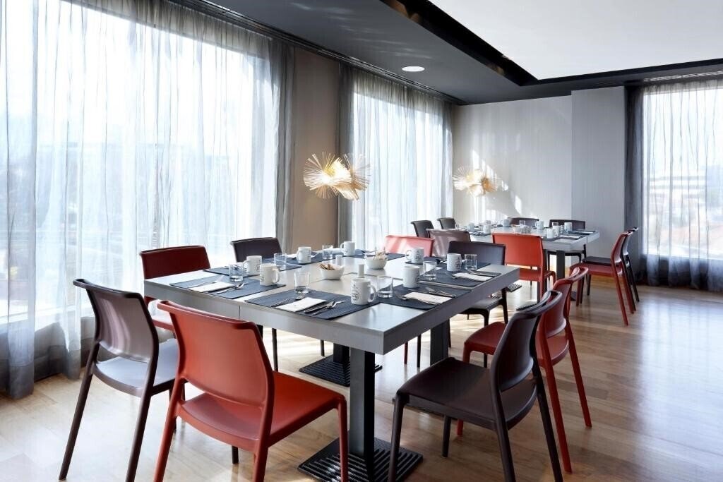 Zdjęcie Eurostars Madrid Congress 4*