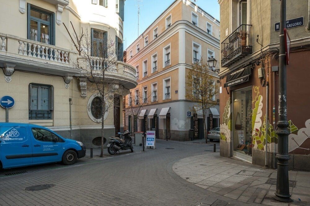 Готель Sweet Inn Apartments - Chueca 3*