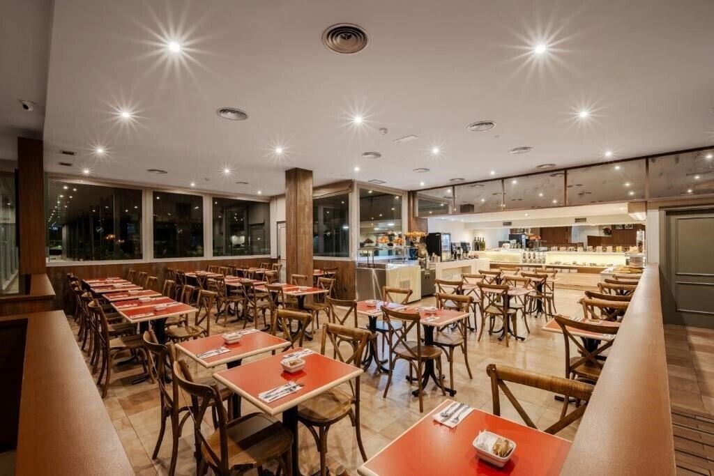 Zdjęcie Hotel Luze Castellana 3*