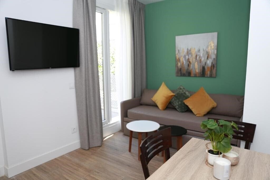 Zdjęcie New Point Madrid Opera 3*