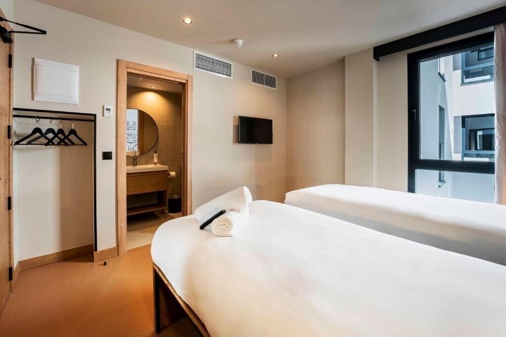Obraz Easyhotel Madrid Alcala 2*