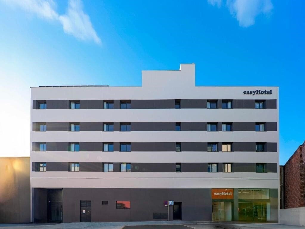 Zdjęcie Easyhotel Madrid Alcala 2*