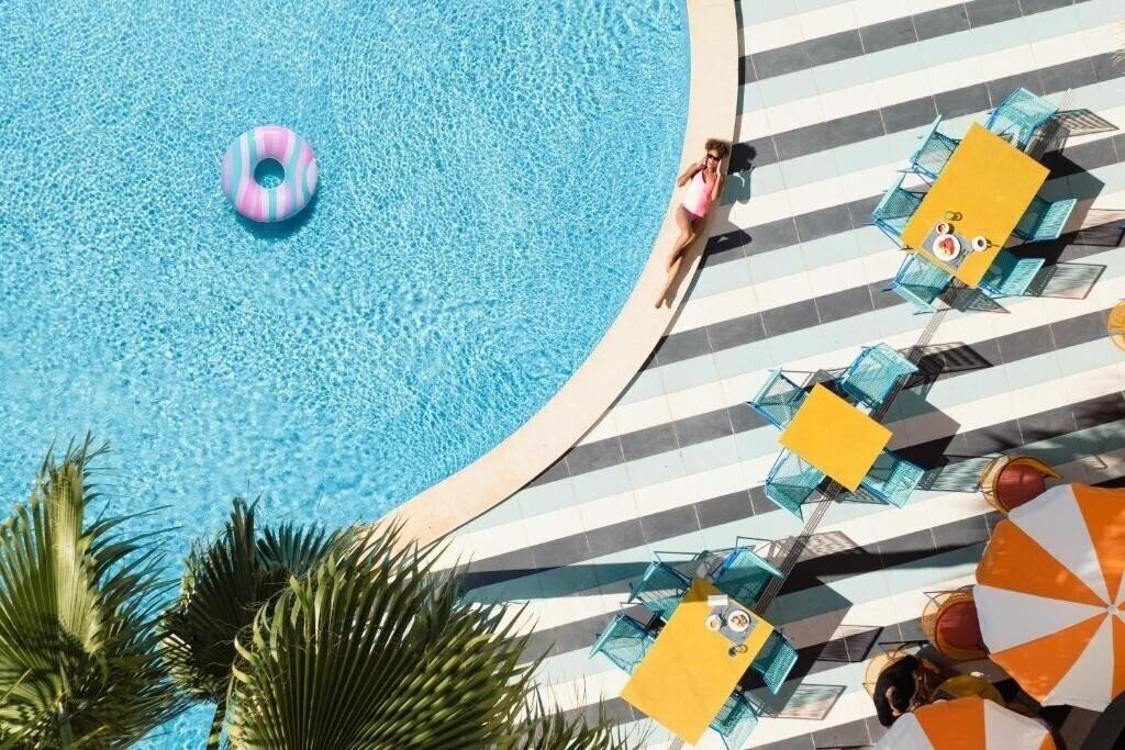 Готель Tent Mojito Suites 3*