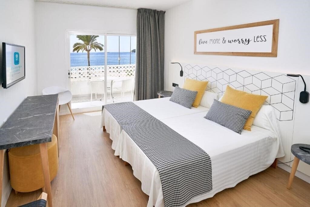 Zdjęcia Flamboyan Caribe 4*
