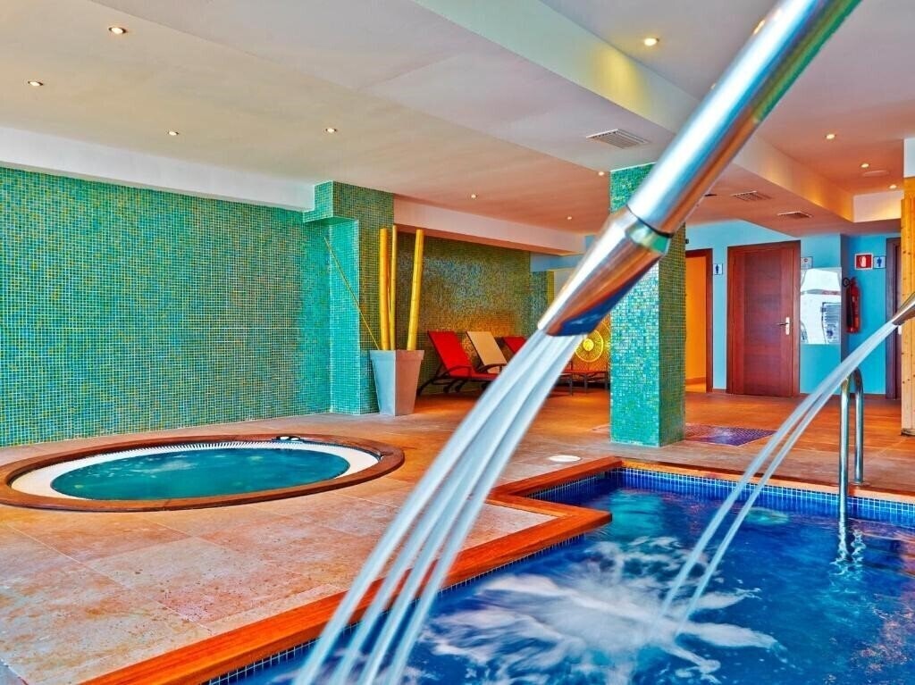 Obraz Flamboyan Caribe 4*