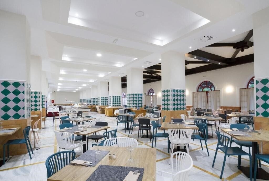Картинка Ibersol Almunecar Beach 4*