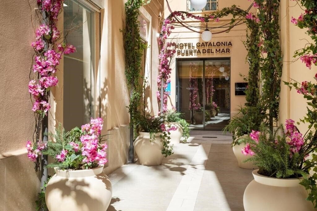 Zdjęcie Catalonia Puerta del Mar 4*