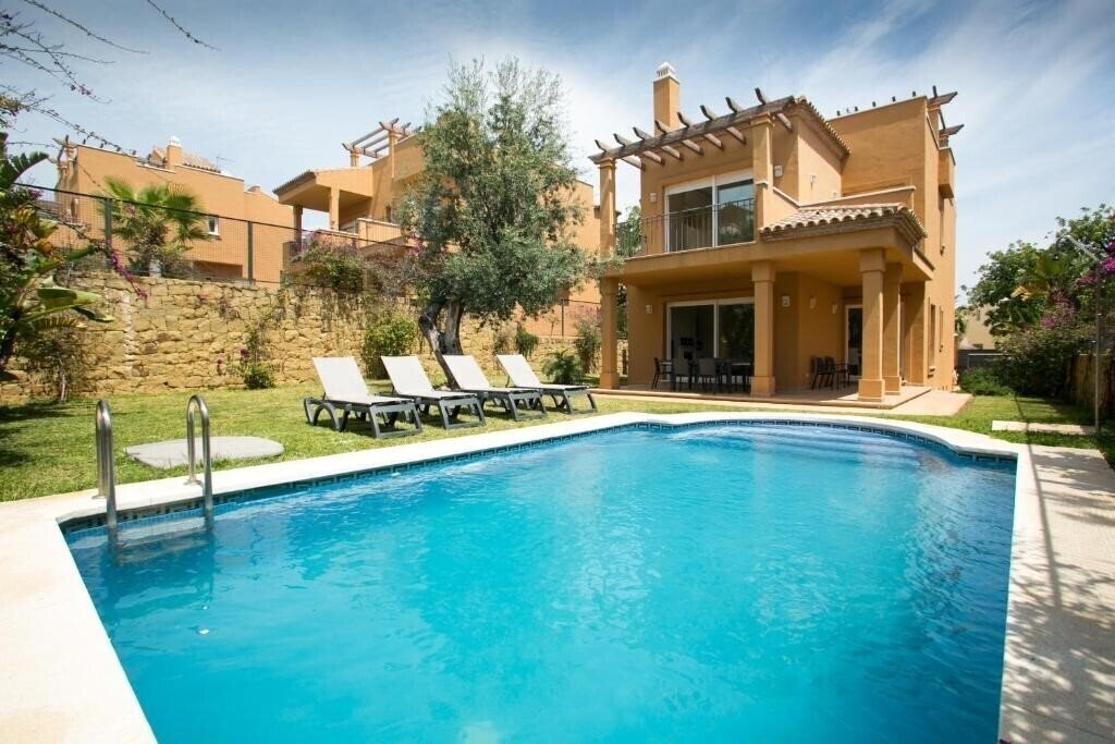 Hotel Villas Altos De Marbella 3*