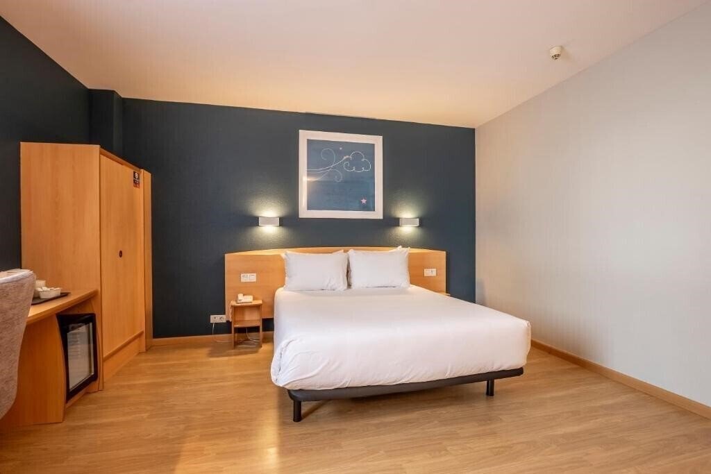 Готель Travelodge Murcia (ex. Campanile Murcia) 2*