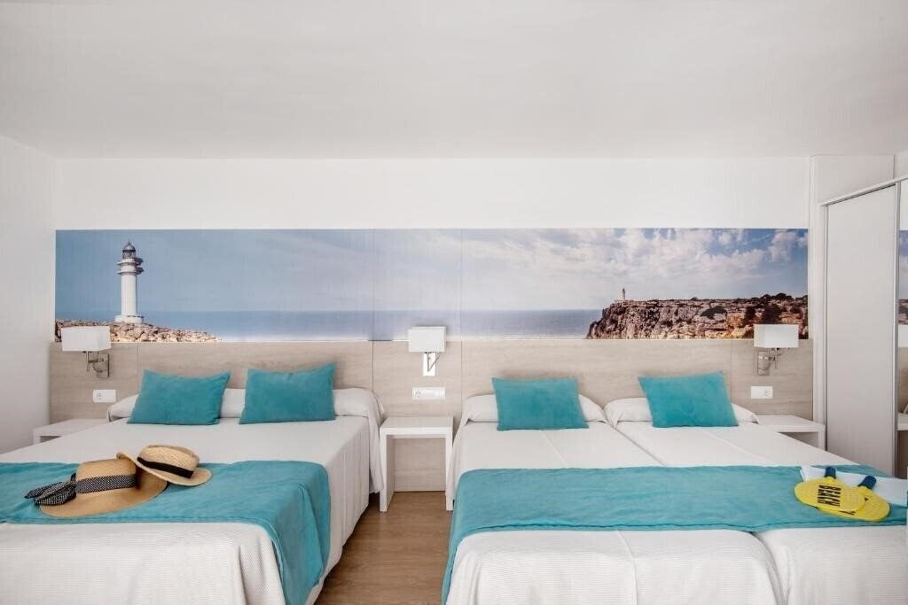 Zdjęcia Es Pi Hostal 2*